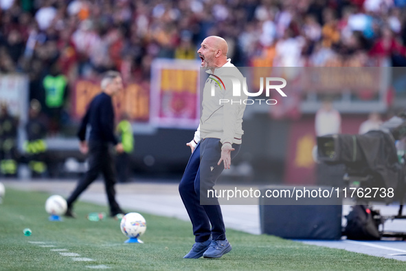 Vincenzo Italiano head coach of Bologna FC yells during the Serie A Enilive match between AS Roma and Bologna FC at Stadio Olimpico on Novem...