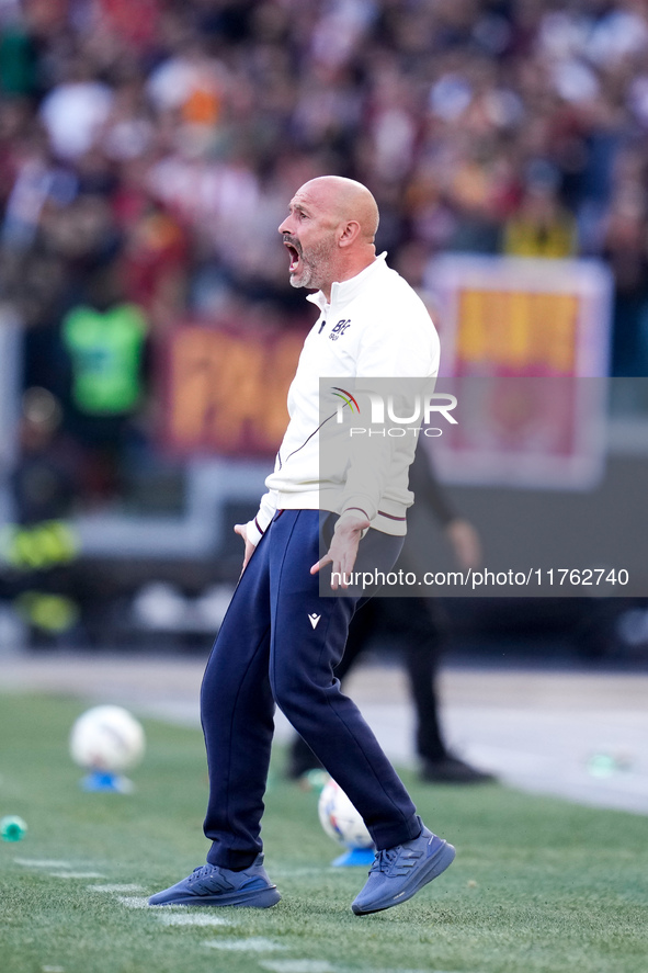 Vincenzo Italiano head coach of Bologna FC yells during the Serie A Enilive match between AS Roma and Bologna FC at Stadio Olimpico on Novem...