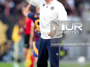 Vincenzo Italiano head coach of Bologna FC gestures during the Serie A Enilive match between AS Roma and Bologna FC at Stadio Olimpico on No...