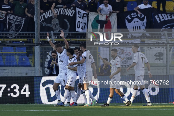 Francesco Pio Esposito of Spezia Calcio celebrates with team mates after scoring during the Serie B match between SS Juve Stabia and Spezia...