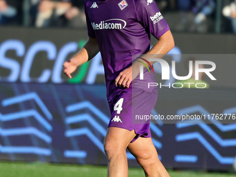 Edoardo Bove of ACF Fiorentina controls the ball during the Italian Serie A football match between ACF Fiorentina and Hellas Verona FC ,on N...