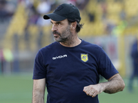 Head Coach of Guido SS Juve Stabia Pagliuca during the Serie B match between SS Juve Stabia and Spezia Calcio at Stadio Romeo Menti Castella...