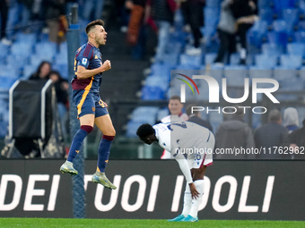 Stephan El Shaarawy of AS Roma celebrates after scoring first goal during the Serie A Enilive match between AS Roma and Bologna FC at Stadio...