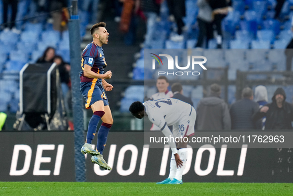 Stephan El Shaarawy of AS Roma celebrates after scoring first goal during the Serie A Enilive match between AS Roma and Bologna FC at Stadio...