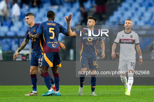 Stephan El Shaarawy of AS Roma celebrates after scoring first goal during the Serie A Enilive match between AS Roma and Bologna FC at Stadio...