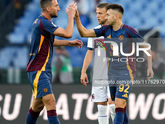 Stephan El Shaarawy of AS Roma celebrates after scoring first goal during the Serie A Enilive match between AS Roma and Bologna FC at Stadio...