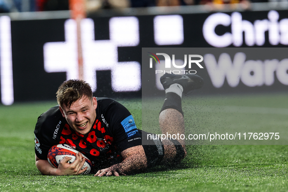 Freddie Lockwood of Newcastle Falcons scores during the Premiership Cup Pool A match between Newcastle Falcons and Doncaster Knights at King...