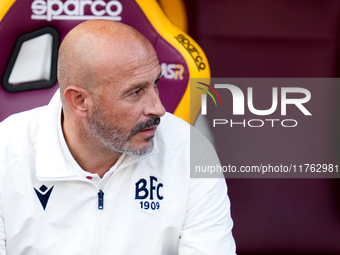 Vincenzo Italiano head coach of Bologna FC looks on during the Serie A Enilive match between AS Roma and Bologna FC at Stadio Olimpico on No...