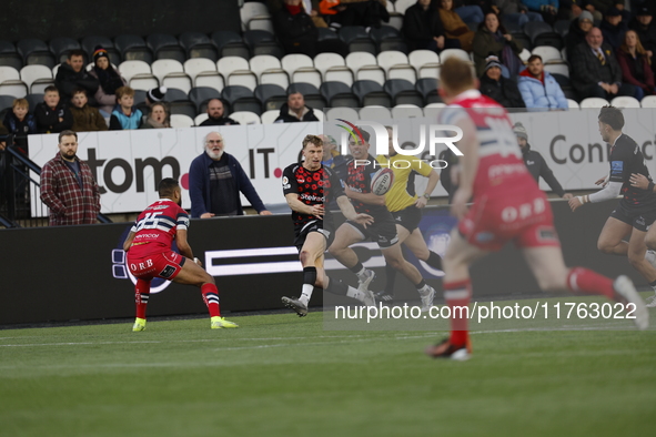 Alex Hearle of Newcastle Falcons passes during the Premiership Cup Pool A match between Newcastle Falcons and Doncaster Knights at Kingston...