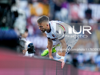 Jesper Karlsson of Bologna FC celebrates after scoring third goal during the Serie A Enilive match between AS Roma and Bologna FC at Stadio...