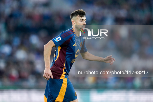 Stephan El Shaarawy of AS Roma looks on during the Serie A Enilive match between AS Roma and Bologna FC at Stadio Olimpico on November 10, 2...