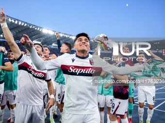 Santiago Castro of Bologna FC and his team-mates celebrate the victory at the end of the Serie A Enilive match between AS Roma and Bologna F...