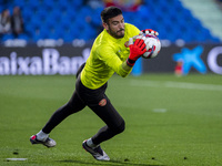 Paulo Gazzaniga of Girona FC warms up during the La Liga EA Sports 2024/25 football match between Getafe CF and Girona FC at Estadio Coliseu...