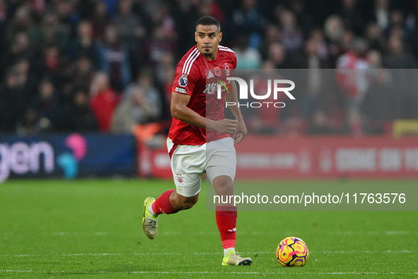 Murillo of Nottingham Forest looks for options during the Premier League match between Nottingham Forest and Newcastle United at the City Gr...