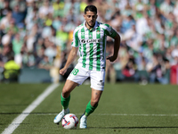 Pablo Fornals of Real Betis runs with the ball during the La Liga EA Sport match between Real Betis and RC Celta de Vigo at Benito Villamari...