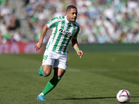 Vitor Roque of Real Betis runs with the ball during the La Liga EA Sport match between Real Betis and RC Celta de Vigo at Benito Villamarin...