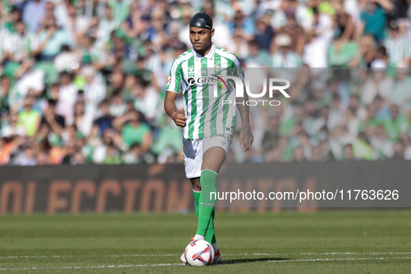 Natan Bernardo de Souza of Real Betis controls the ball during the La Liga EA Sport match between Real Betis and RC Celta de Vigo at Benito...