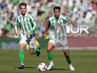 Pablo Fornals of Real Betis runs with the ball during the La Liga EA Sport match between Real Betis and RC Celta de Vigo at Benito Villamari...