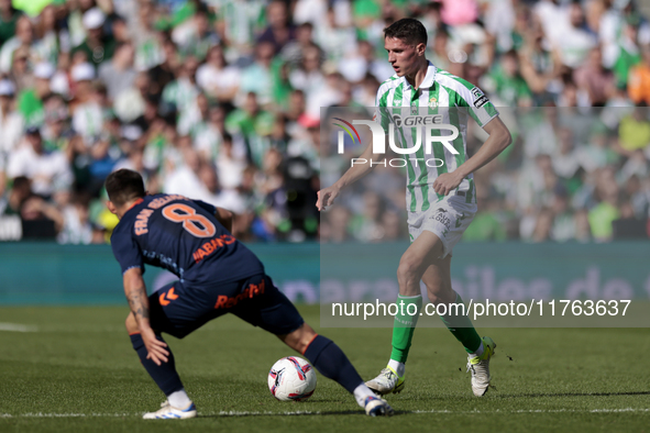 Sergi Altimira of Real Betis passes the ball during the La Liga EA Sport match between Real Betis and RC Celta de Vigo at Benito Villamarin...