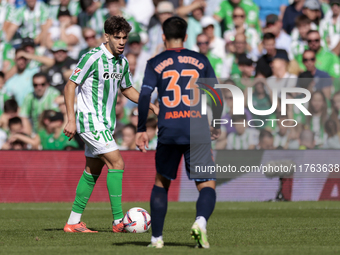 Ez Abde of Real Betis controls the ball during the La Liga EA Sport match between Real Betis and RC Celta de Vigo at Benito Villamarin in Se...