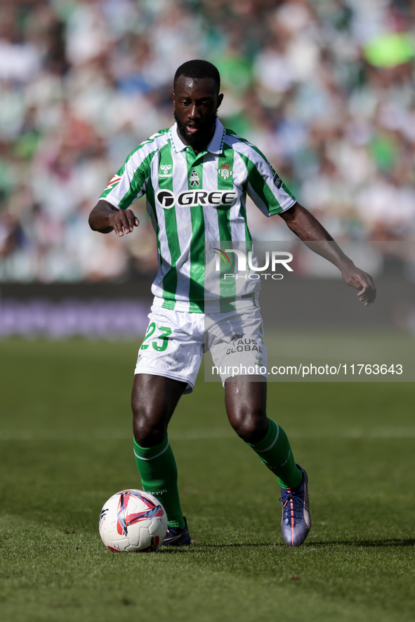 Youssouf Sabaly of Real Betis controls the ball during the La Liga EA Sport match between Real Betis and RC Celta de Vigo at Benito Villamar...