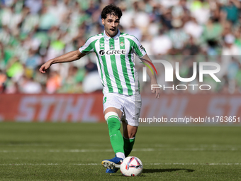 Johnny Cardoso of Real Betis passes the ball during the La Liga EA Sport match between Real Betis and RC Celta de Vigo at Benito Villamarin...