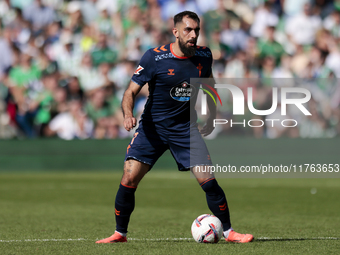 Borja Iglesias of RC Celta de Vigo controls the ball during the La Liga EA Sport match between Real Betis and RC Celta de Vigo at Benito Vil...