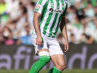 Johnny Cardoso of Real Betis controls the ball during the La Liga EA Sport match between Real Betis and RC Celta de Vigo at Benito Villamari...