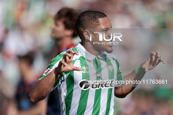 Vitor Roque of Real Betis celebrates a goal during the La Liga EA Sport match between Real Betis and RC Celta de Vigo at Benito Villamarin i...