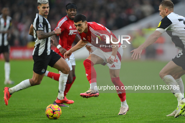 Ram?n Sosa of Nottingham Forest is in action during the Premier League match between Nottingham Forest and Newcastle United at the City Grou...