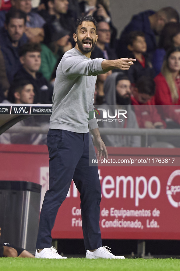 Ruben Amorim, Head Coach of Sporting CP, reacts during the Liga Portugal Betclic match between SC Braga and Sporting CP at Estadio Municipal...