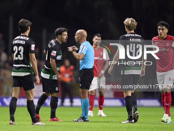 Pedro Goncalves of Sporting CP discusses with referee Luis Godinho during the Liga Portugal Betclic match between SC Braga and Sporting CP a...