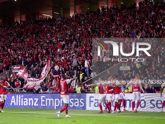 Ricardo Horta of SC Braga celebrates with his teammates after scoring his team's first goal during the Liga Portugal Betclic match between S...