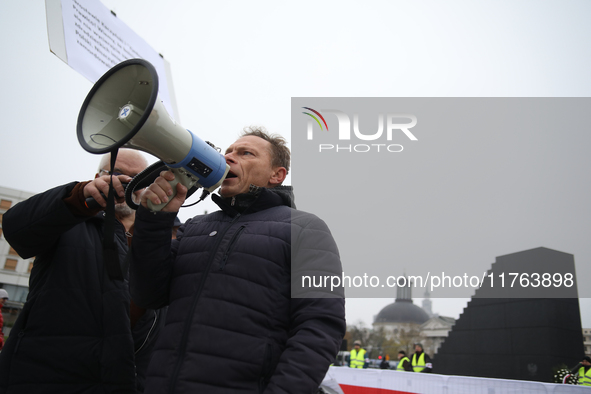 In Warsaw, Poland, on November 10, 2024, activists against the PiS party want to lay their wreath during the monthly celebrations of the Smo...