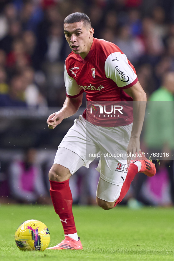 Amine El Ouazzani of SC Braga is in action during the Liga Portugal Betclic match between SC Braga and Sporting CP at Estadio Municipal de B...