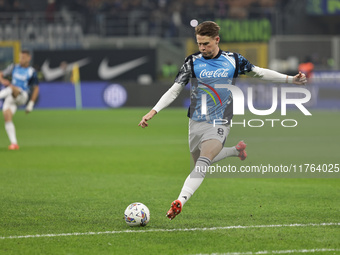 Scott McTominay participates in the Serie A 2024-2025 match between Inter and Napoli in Milano, Italy, on November 10, 2024. (