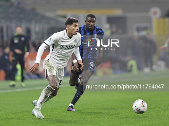 Mathias Olivera plays during the Serie A 2024-2025 match between Inter and Napoli in Milano, Italy, on November 10, 2024. 