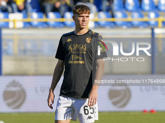 Simone Giorgeschi of Spezia Calcio warms up before the Serie B match between SS Juve Stabia and Spezia Calcio at Stadio Romeo Menti Castella...