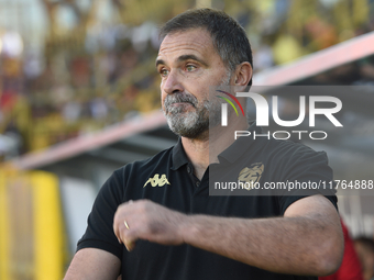 Luca D'Angelo Head Coach of Spezia Calcio during the Serie B match between SS Juve Stabia and Spezia Calcio at Stadio Romeo Menti Castellamm...