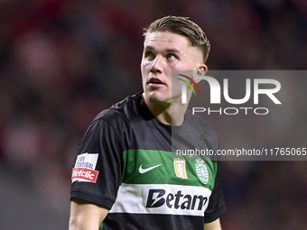 Viktor Gyokeres of Sporting CP looks on during the Liga Portugal Betclic match between SC Braga and Sporting CP at Estadio Municipal de Brag...