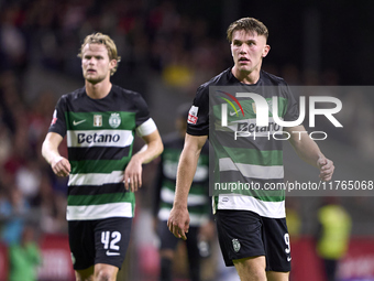 Viktor Gyokeres of Sporting CP looks on during the Liga Portugal Betclic match between SC Braga and Sporting CP at Estadio Municipal de Brag...