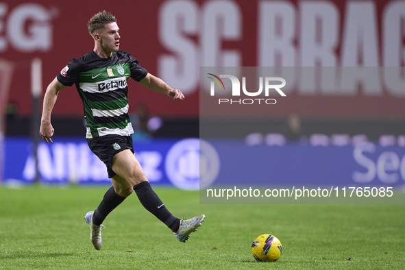 Viktor Gyokeres of Sporting CP is in action during the Liga Portugal Betclic match between SC Braga and Sporting CP at Estadio Municipal de...