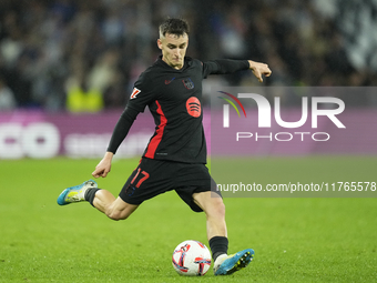 Marc Casado defensive midfield of Barcelona and Spain shooting to goal during the LaLiga match between Real Sociedad and FC Barcelona at Rea...