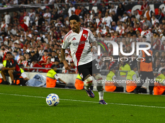 Milton Casco of River Plate controls the ball during a Liga Profesional 2024 match between River Plate and Barracas Central at Estadio Anton...