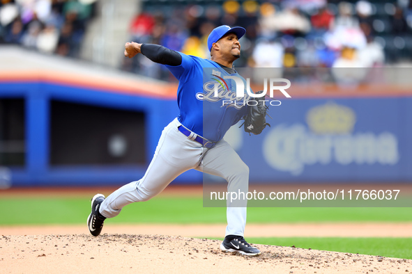 Los Tigres del Licey pitcher Carlos Contreras #69 throws during the third inning of a baseball game against Las Aguilas Cibaenas at Citi Fie...