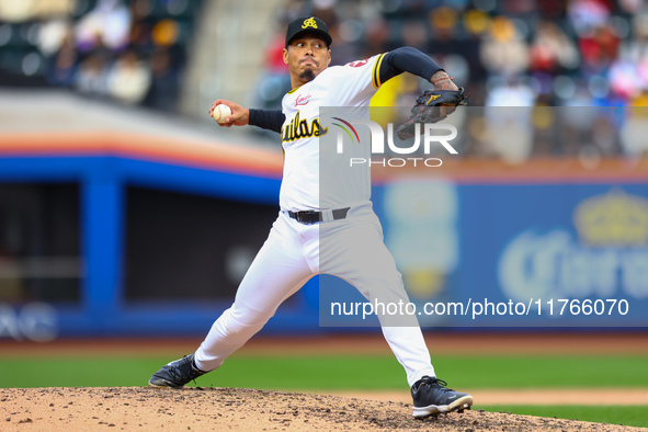 Las Aguilas Cibaenas pitcher Keone Kela #26 throws during the sixth inning of a baseball game against Los Tigres del Licey at Citi Field in...