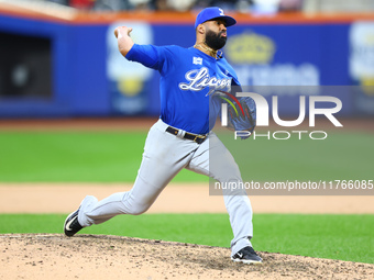 Los Tigres del Licey pitcher Jean Carlos Mejia #40 throws during the ninth inning of a baseball game against Las Aguilas Cibaenas at Citi Fi...