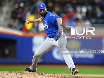 Los Tigres del Licey pitcher Jean Carlos Mejia #40 throws during the ninth inning of a baseball game against Las Aguilas Cibaenas at Citi Fi...