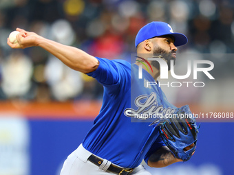 Los Tigres del Licey pitcher Jean Carlos Mejia #40 throws during the ninth inning of a baseball game against Las Aguilas Cibaenas at Citi Fi...