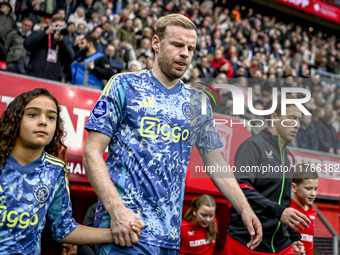 AFC Ajax Amsterdam midfielder Davy Klaassen plays during the match between Twente and Ajax at the Grolsch Veste stadium for the Dutch Erediv...